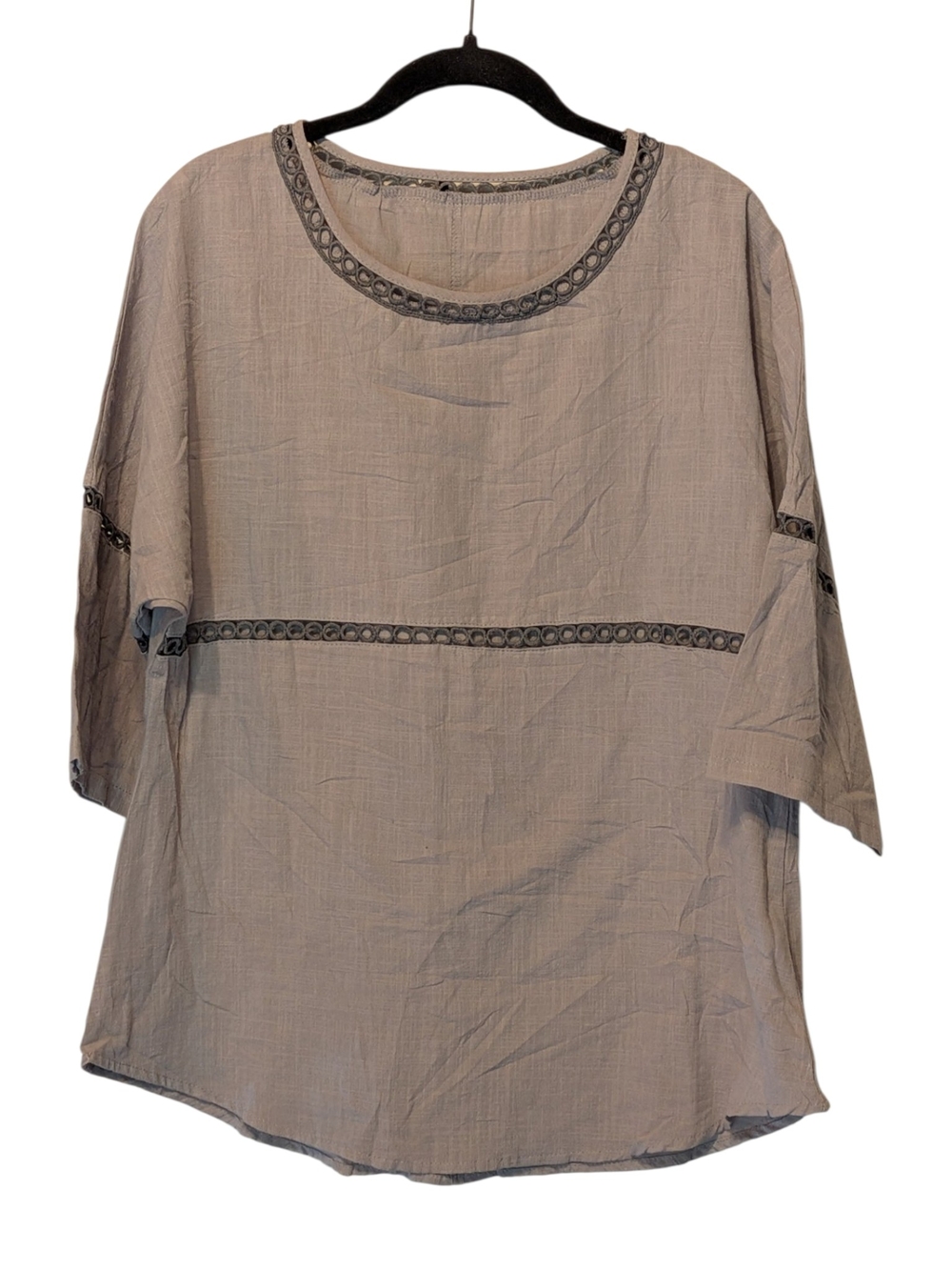 Embroidered-Trim Relaxed Women’s Blouse in Gray
